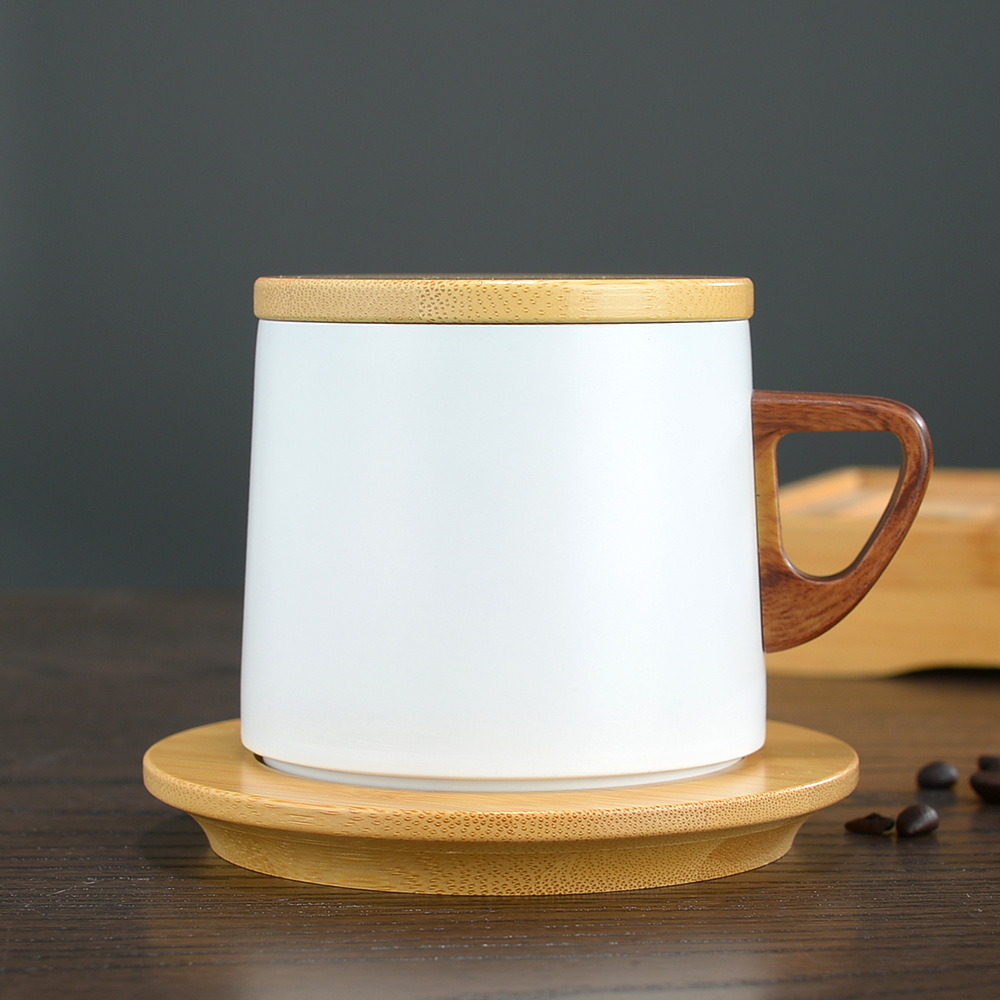 Taza de vacío de doble capa de acero inoxidable taza de oficina taza de café cubierta de bambú de madera Comercio exterior 304 aislamiento térmico vacío ins manejar