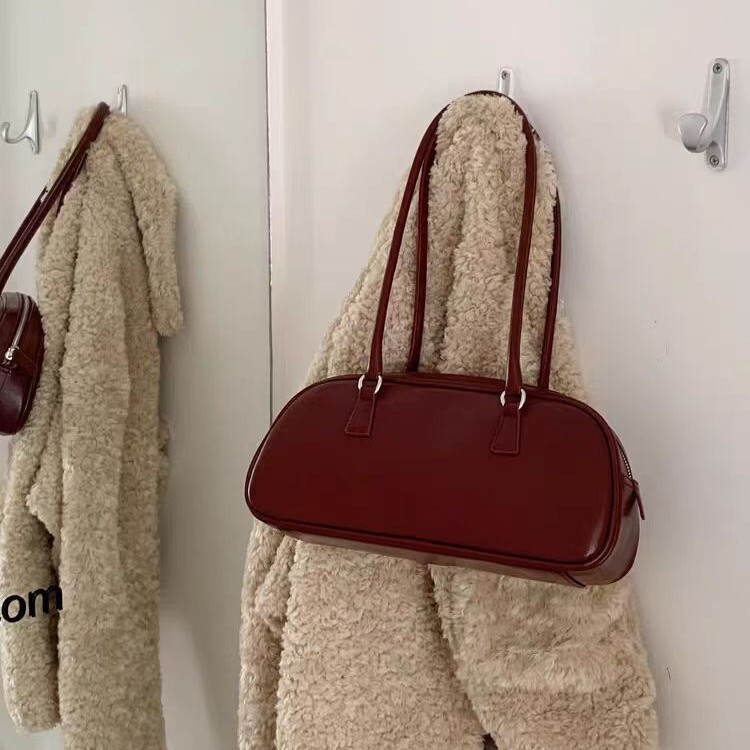 Korean Style Autumn and Winter New Temperament Women's Bag Retro Oil Wax Leather Shoulder Armpit Bag Baguette Bag