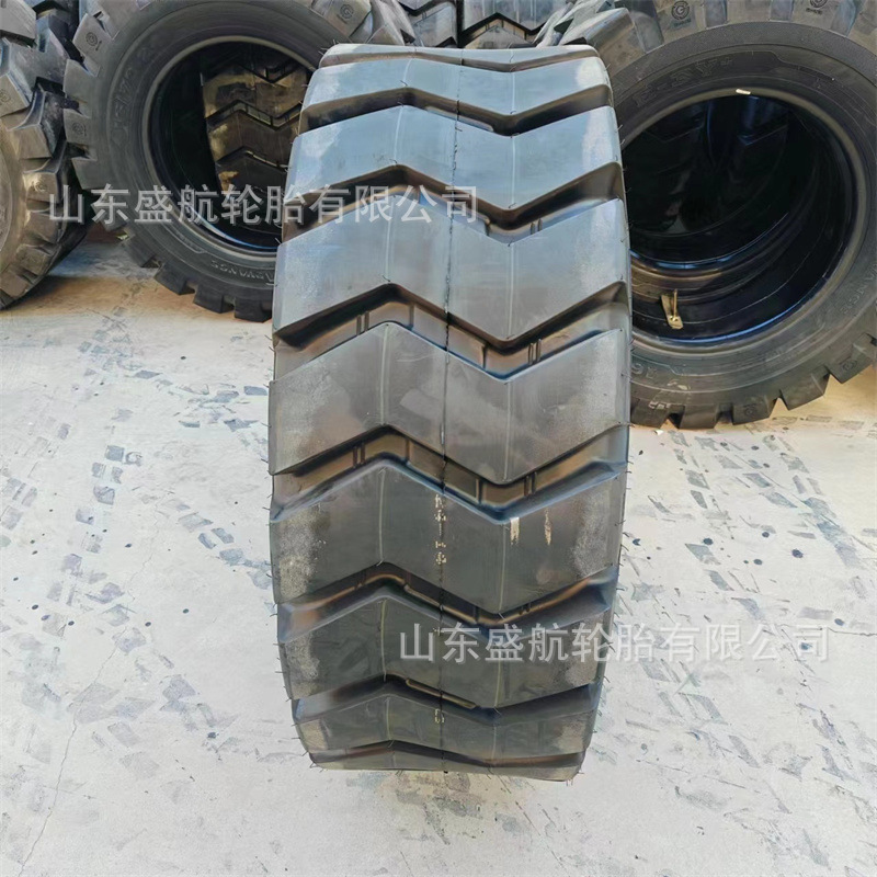 滑移装载机铲车轮胎16/70-24 前进E-3Y+花纹斜交工程轮胎16/70-24