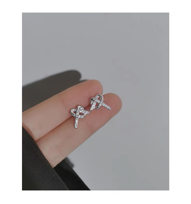 6g Weight Zircon Inlay Material Ear Studs Classification 1 Pair Quantity Daily, Street Occasion 925 Sterling Silver Material Heart Shape, Knot Pattern Women's Gender Plating, Inlay Design Simple Style, Shiny Style 1 Pair 925 Sterling Silver Zircon Heart Shape Knot Ear Studs 4