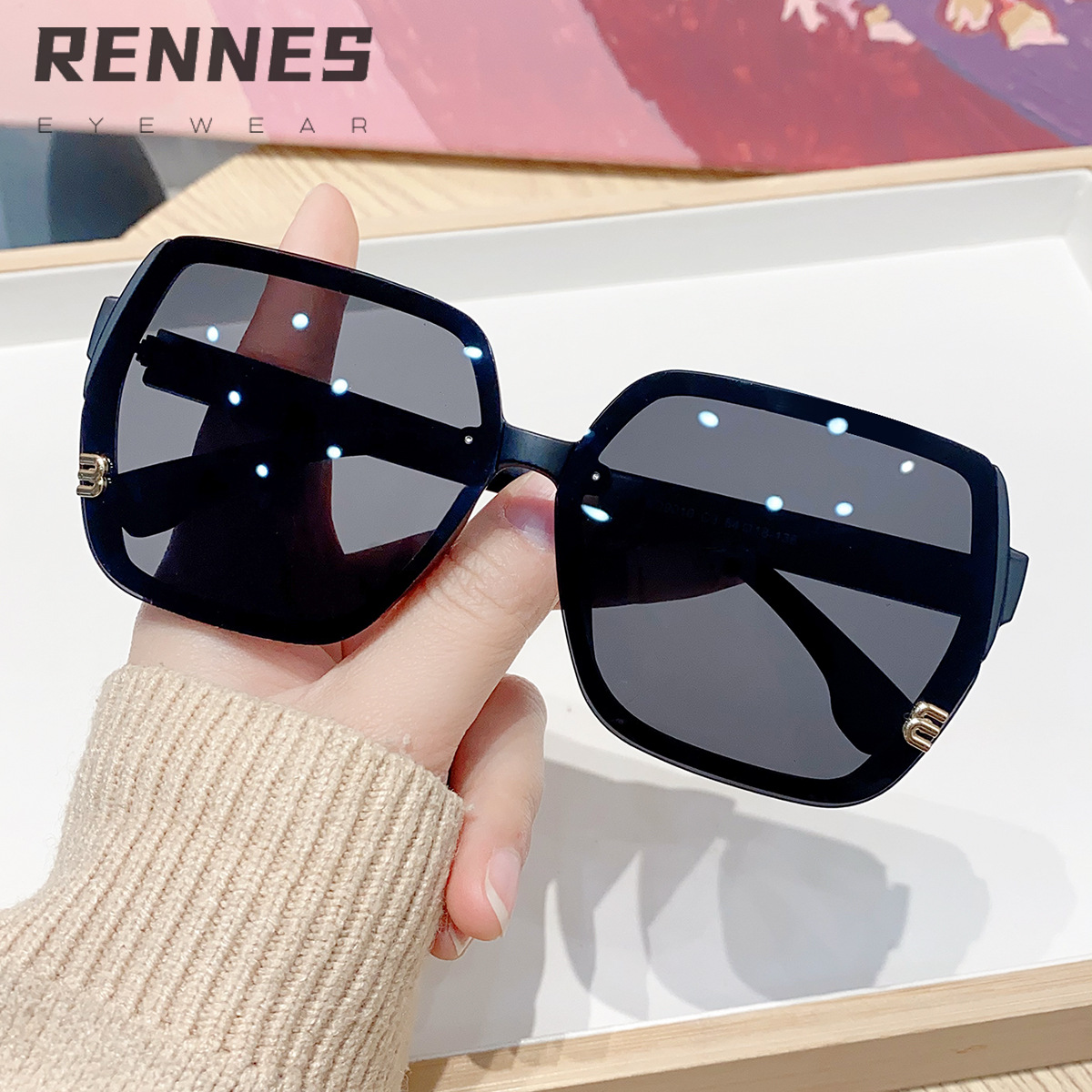 Nuevas gafas de sol de montura cuadrada de estilo alfabético simple de estilo coreano transfronterizo