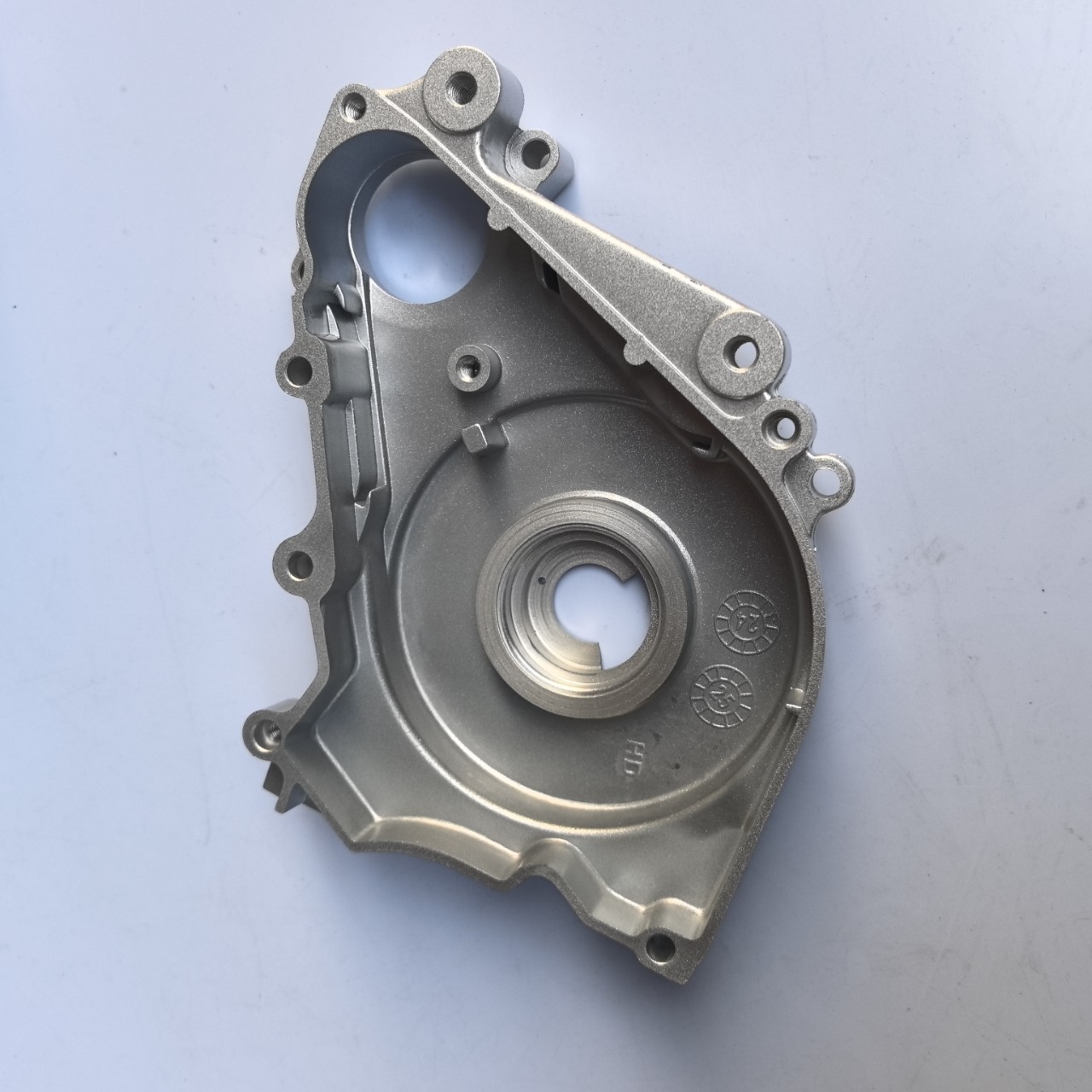 Cross-country motorcycle engine bull 110 under-mounted built-in bracket crankshaft side cover box cover heat shield