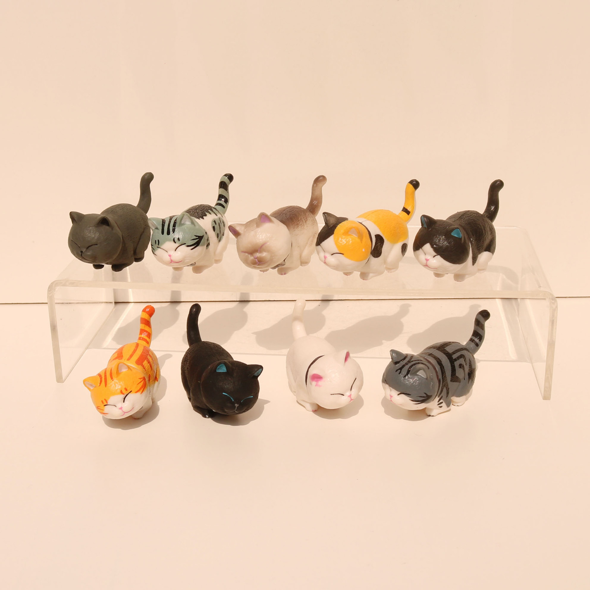 Una variedad de opcional gato coche adornos trenzado gato huevo gato adornos gato creativo regalo muñeca regalo