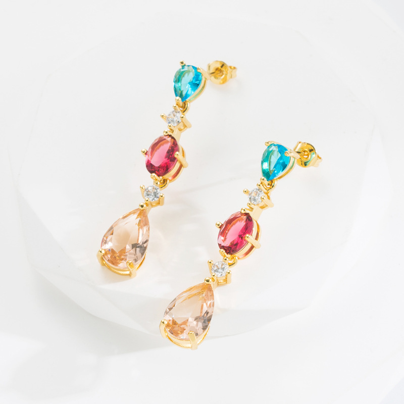 Fashion C Shape Water Droplets Inlaid Zircon Copper Gold Plated Earrings display picture 3