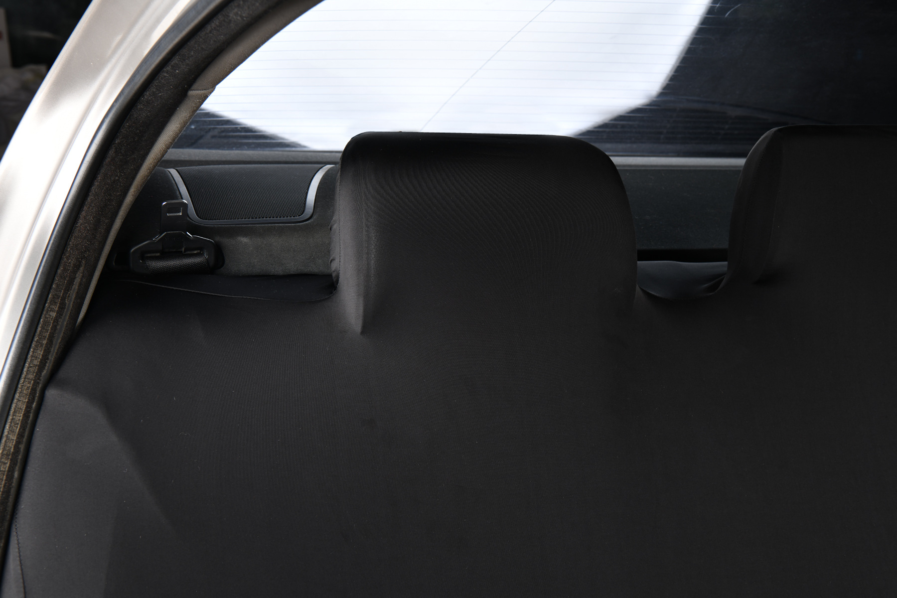 Cooling Ice Silk Universal Elastic Car Rear Three-Seat Seat Cover Fabric Dust-Proof Seat Cushion Cover Backrest and Headrest Integrated