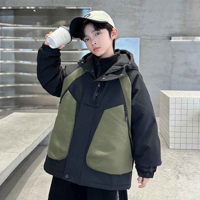 男童三合一春秋新款冲锋衣中大童户外运动保暖防风柔软透气保暖潮