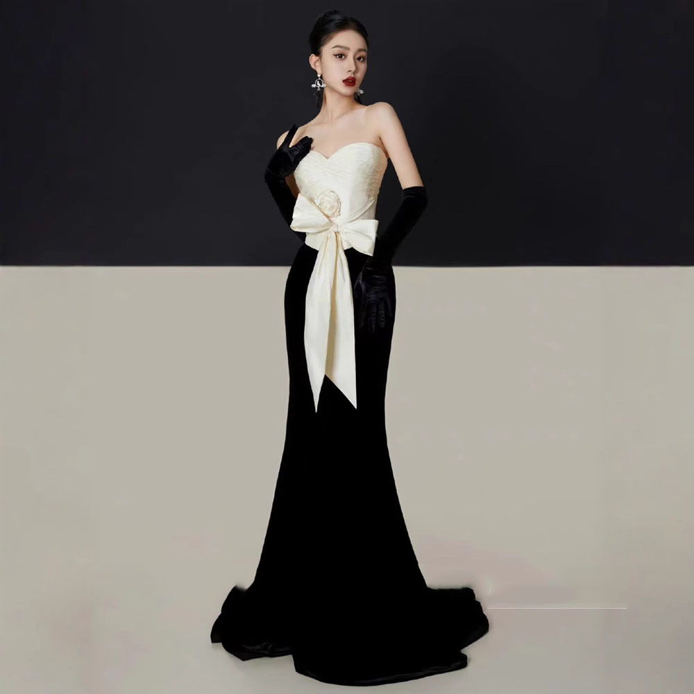 Vestido de noche de verano 2026 nuevo estilo de tetas Hepburn estilo retro flores de la cena de la novia fotografía negro y blanco vestido de cola de pescado