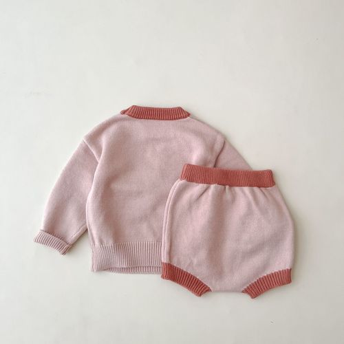 婴儿衣服秋冬季套装新生儿女宝宝针织上衣外套毛衣面包裤百天洋气