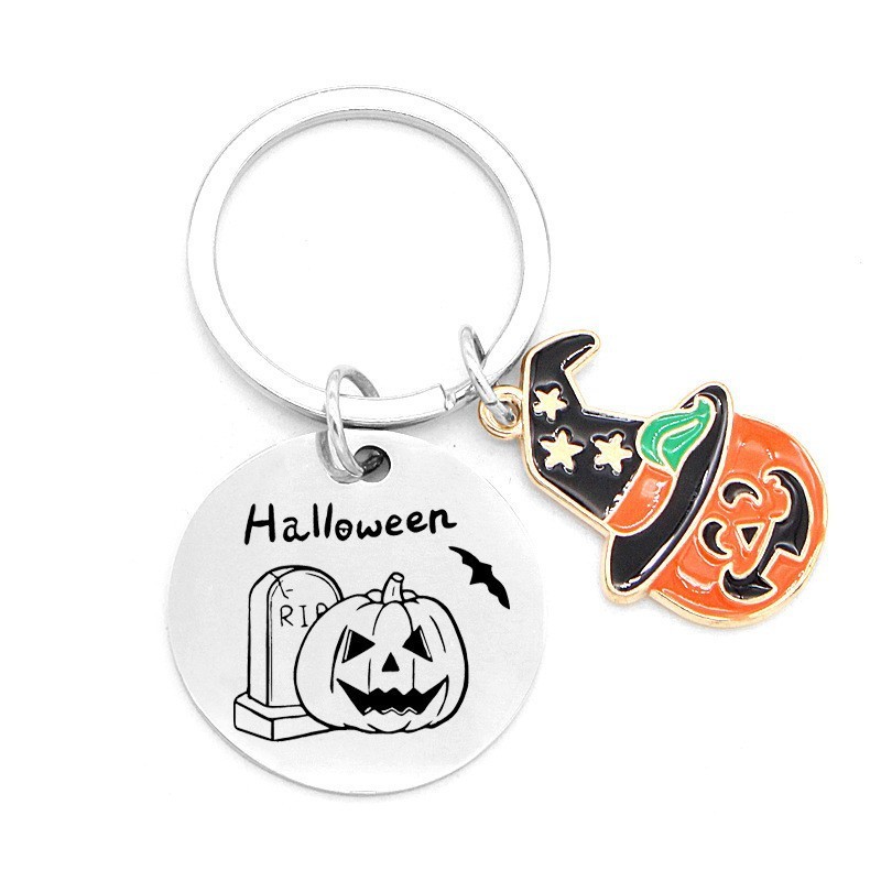 国境を越えて人気のある趣味のかぼちゃのアクセサリーがハロウィーンのキーホルダーを飾っています。|undefined