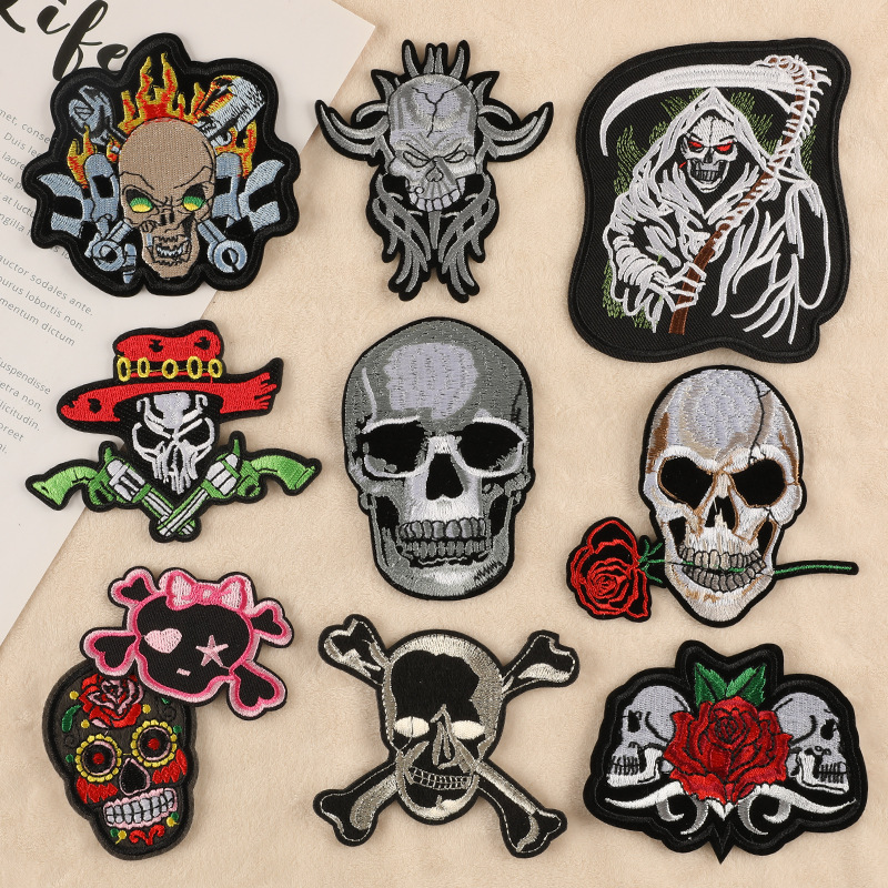 千枫电脑绣花辅料朋克风骷髅头刺绣贴跨境货源徽章补丁贴背胶布贴