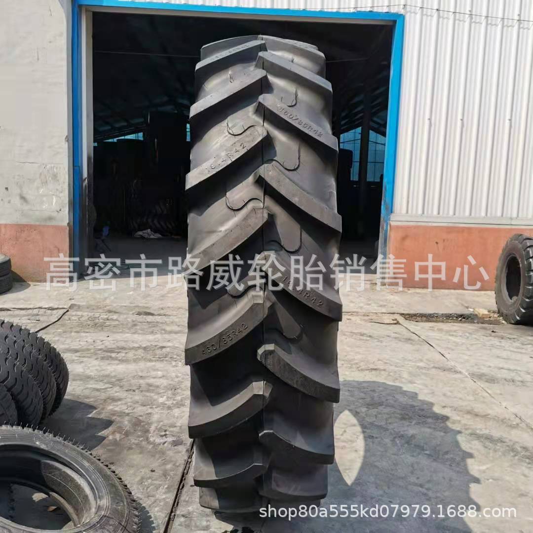 420/85R28 460/85R42 520/85R42 钢丝人字胎 农用人字胎