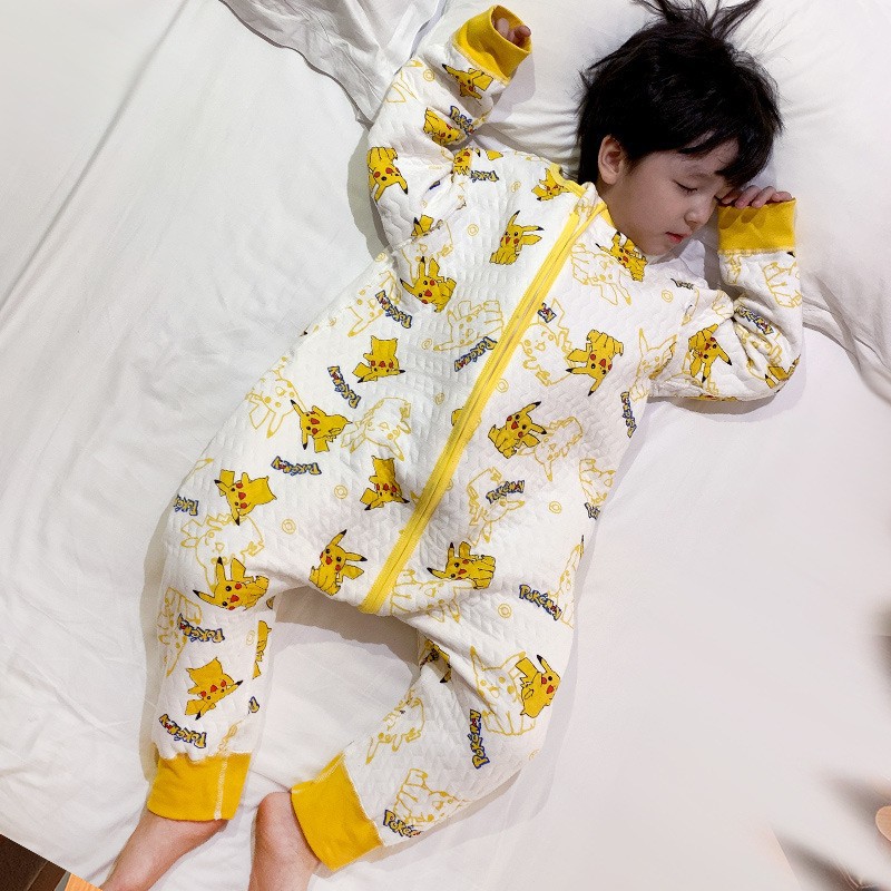 Boys' Sleeping Bag, Children's Three-Layer Quilted Spring and Autumn Warm Clothing for Boys, Small and Medium-Sized Children, Anti-Cold Autumn and Winter Jumpsuit
