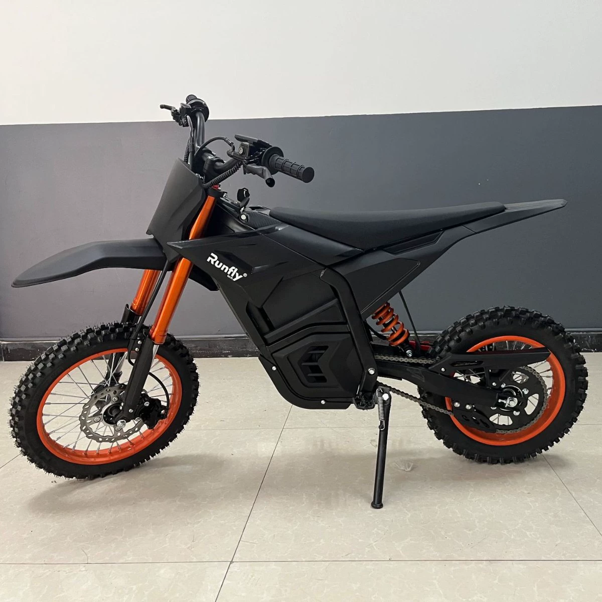 Детские электрические мотоциклы пользуются большим спросом в Саудовской Аравии, на Ближнем Востоке и во Вьетнаме; горные велосипеды, внедорожные транспортные средства, электрические кроссовые мотоциклы.