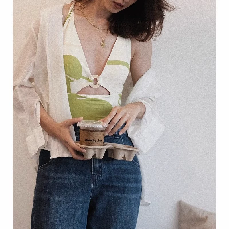 Swimwear, sexy bodysuit, internet celebrity, high-quality style, bright catchy style, fitted, V-neckline