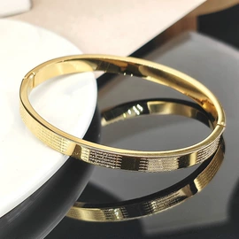 吊坠;手镯;项链