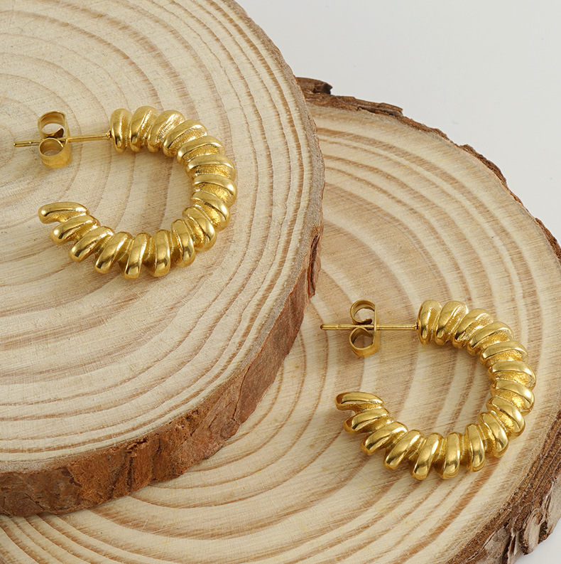 Daily Occasion 304 Stainless Steel Material 1 Pair Retro Spiral Stripe Plating 304 Stainless Steel 18K Gold Plated Ear Studs