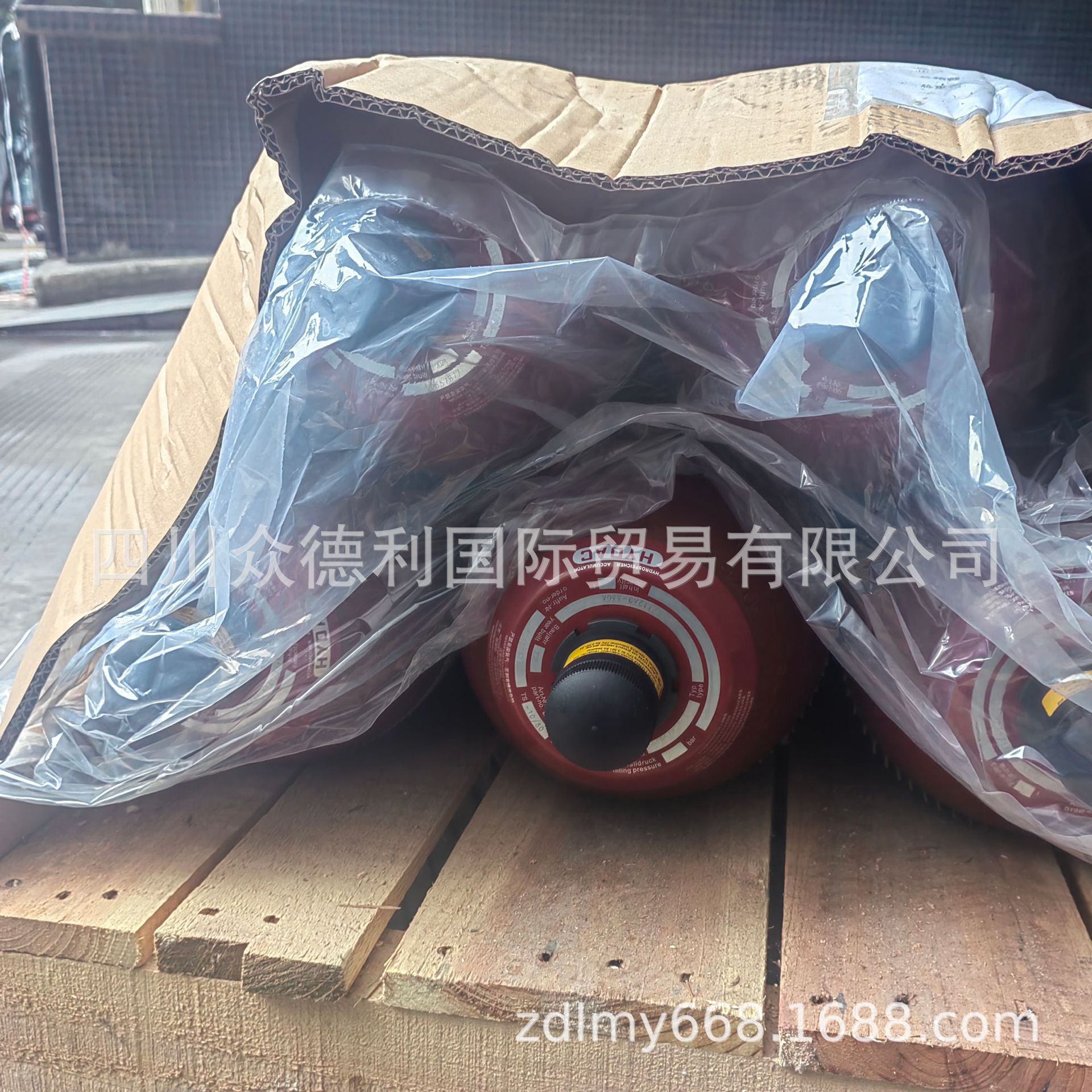 成都现货德国HYDAC贺德克SB330-20A1/112A9-330A皮囊蓄能器