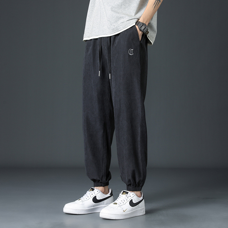 Hombres primavera y verano 2023 nuevos pantalones sueltos, pantalones casuales deportivos americanos de nueve puntos