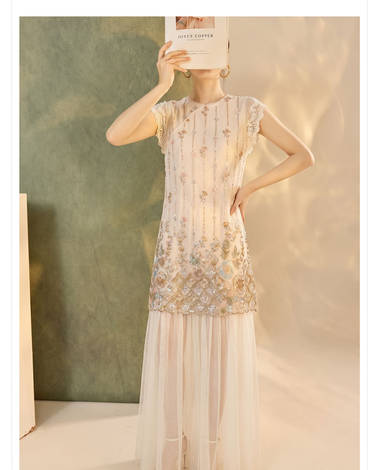 Váy dài ren hai lớp tay áo lưới đính sequin thêu giả — Hồng Hạnh chi tiết 11