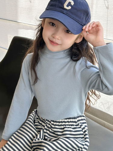Girls' cashmere base layer shirt, autumn/winter new arrival—children's long-sleeved T-shirt, stylish, for boys—half-high-neck base layer top for inner wear.