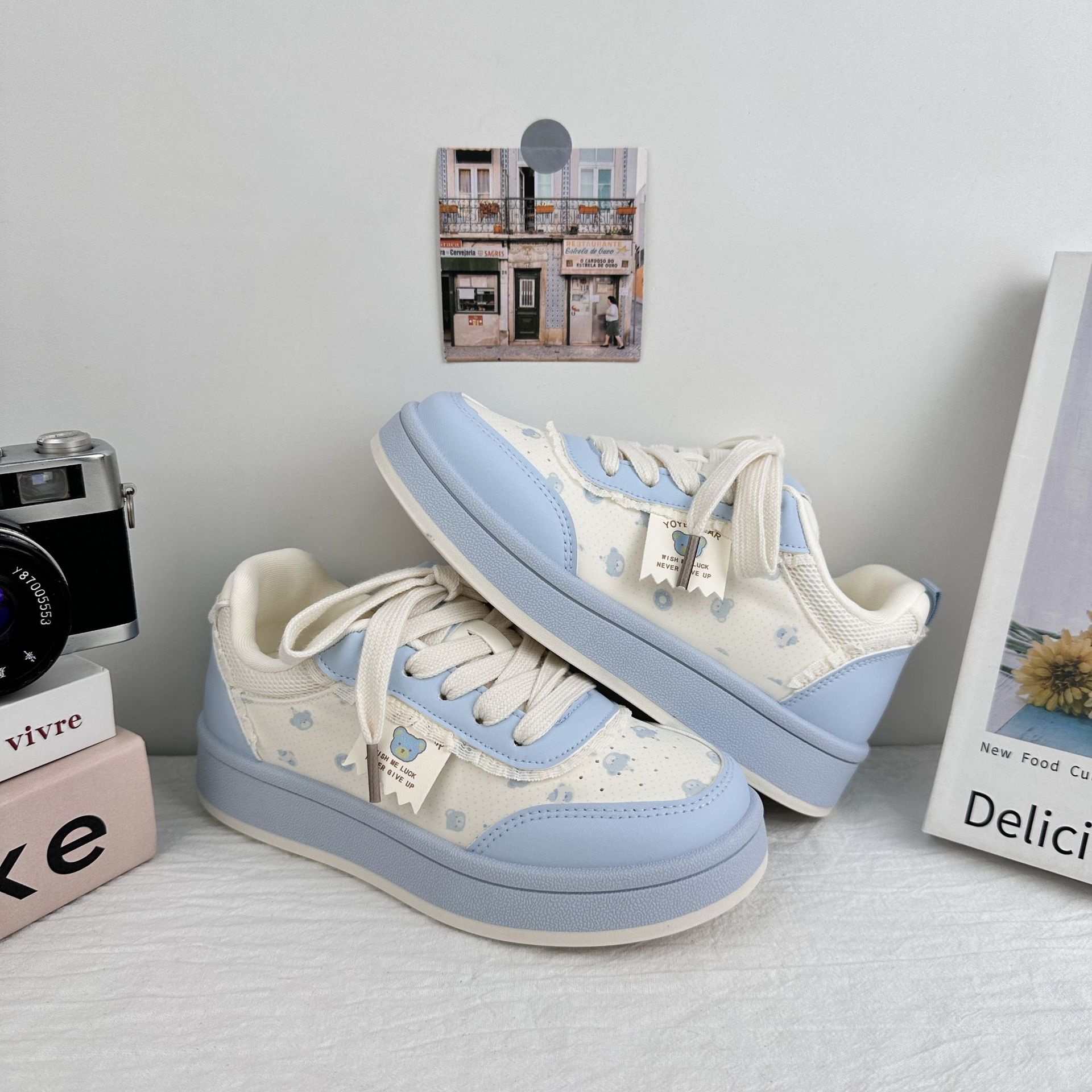 Zapatillas de olas lejanas, zapatos blancos finos de verano, zapatos de pan de nicho de todo fósforo, zapatos de mujer, nuevas zapatillas de deporte casuales 2025