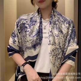 新款110×110CM大牌气质防晒披肩女丝绸围巾大方巾  时尚印花丝巾