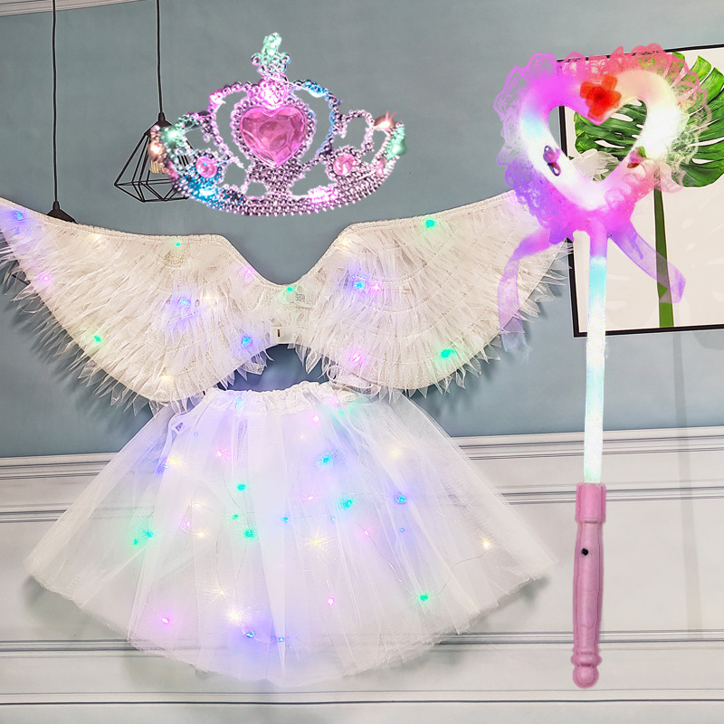 Alas de tela blanca falda de lámpara blanca corona de lámpara rosa palo de amor