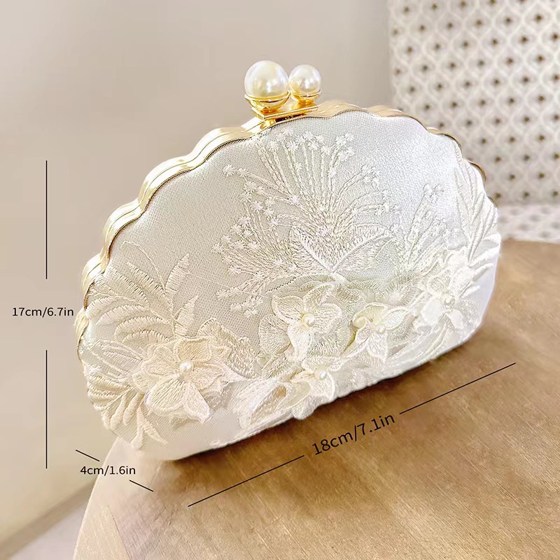 375g Weight Polyester Lining Material Buckle Closure Type Women's All Seasons Satin Flower Elegant Shell Buckle Evening Bag