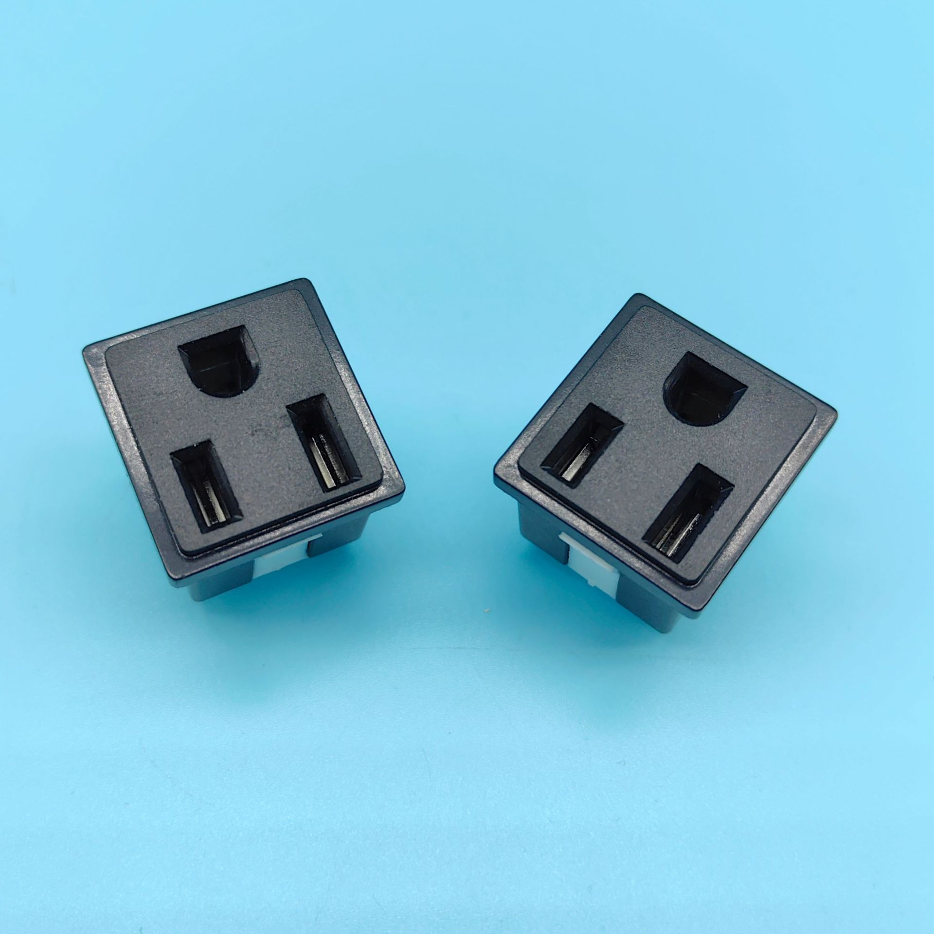 3514美规电源插座美标美式储能逆变器机柜展柜智能桌面模块