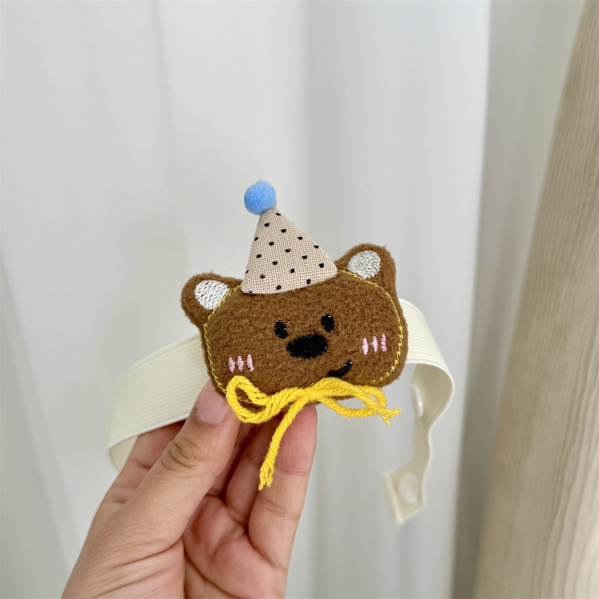 Cute cartoon elastic curtain strap storage rope storage belt room decoration doll curtain buckle wholesale 4