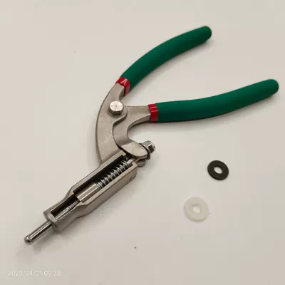Sheet Metal Spray Repair tool fender cover flat - new-flat-hole-repair-pliers