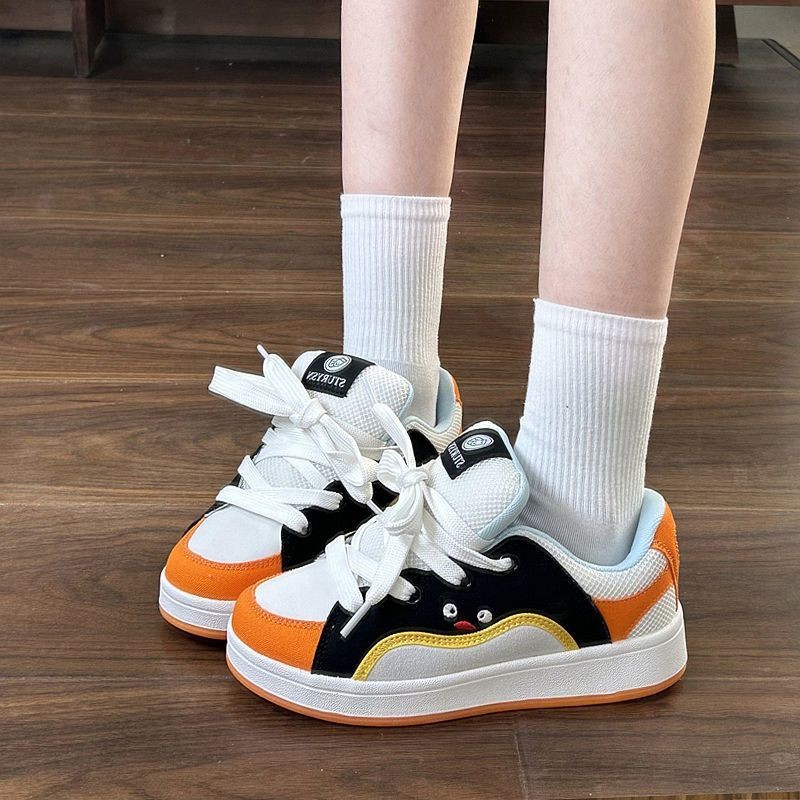 Zapatos de pan de nicho de alto valor de cara de las mujeres en la primavera y el otoño de 2025 nuevos zapatos de mujer zapatos de skate casuales para niños