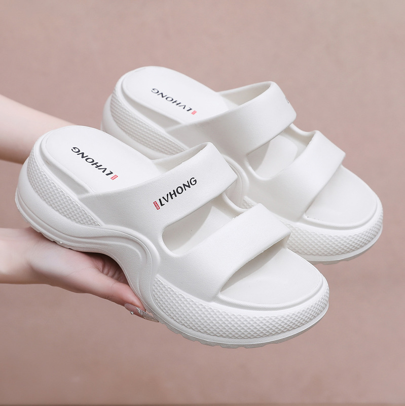 2025 nueva moda muffin de fondo grueso zapatillas frías de tacones altos EVA para mujeres de verano para aumentar la altura zapatillas casuales transfronterizas