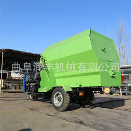 黑龙江养殖撒料车 三轮车牛场投料机 育肥羊养殖撒料车图片