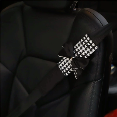 Car safety belt shoulder protective cover houndstooth bow car safety belt shoulder protective fashion Anti-tightening neck car supplies (Seat belt shoulder pad) - houndstooth-bowknot-shoulder-pad
