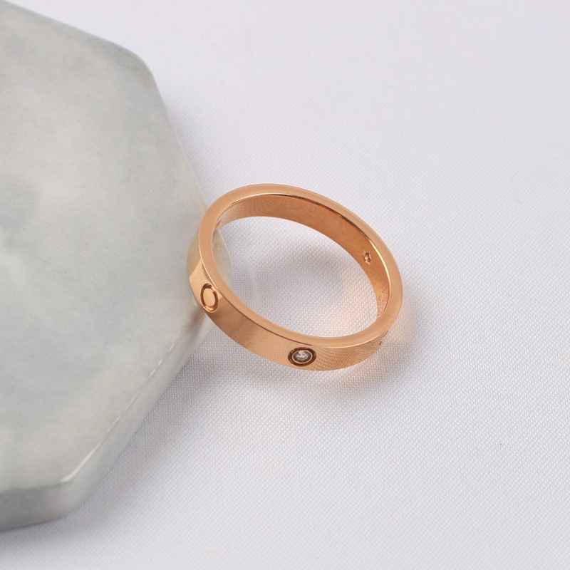 4mm three diamonds (rose gold)