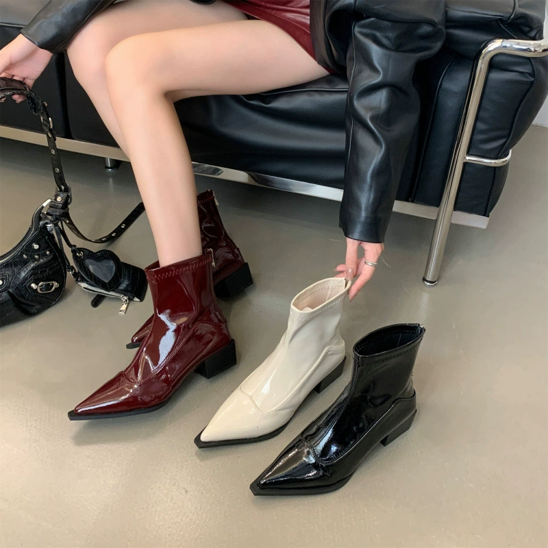 Острые модные сапоги толстые средние каблуки сапоги корейская версия 2024 осенняя и зимняя мода после застежки-молнии сапоги Мартин темпераментные тощие сапоги