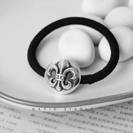 戒指;项链;手链