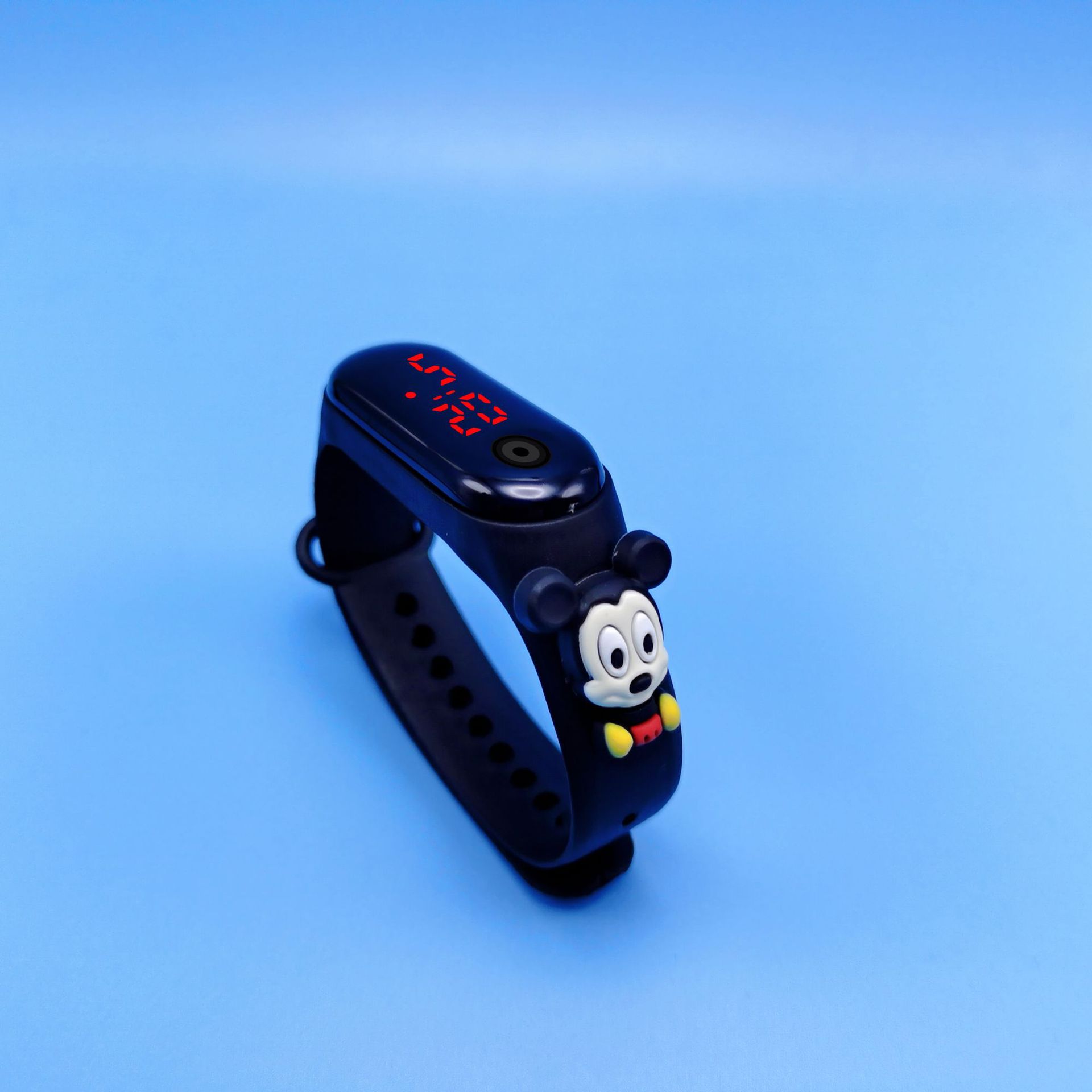 En stock al por mayor M3 reloj de muñeca de luz roja led reloj electrónico creativo estudiante plástico pulsera de dibujos animados niños reloj deportivo