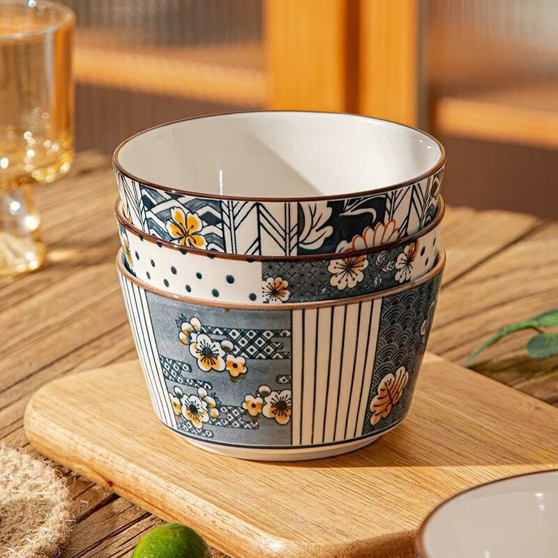 Ceramic Straight Bowl High Color Value 4.5-inch Rice Bowl Salad Fruit Bowl Tableware suit Bowl and Spoon Combination Drink Soup Bowl Ceramic Straight Bowl High Color Value 4.5-inch Rice Bowl Salad Fruit Bowl Tableware suit Bowl and Spoon Combination Drink Soup Bowl