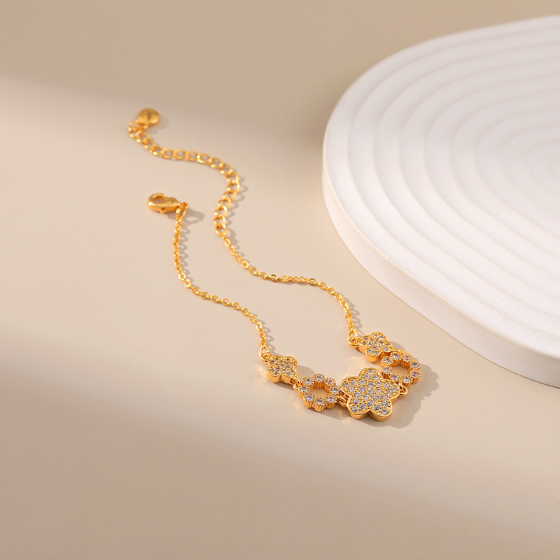 Fashion Four Leaf Clover Flower Copper Plating Inlay Zircon Bracelets 1 Piece