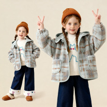 【加工定制】童贝童装2025年冬季新款女童连帽外套保暖百搭上衣