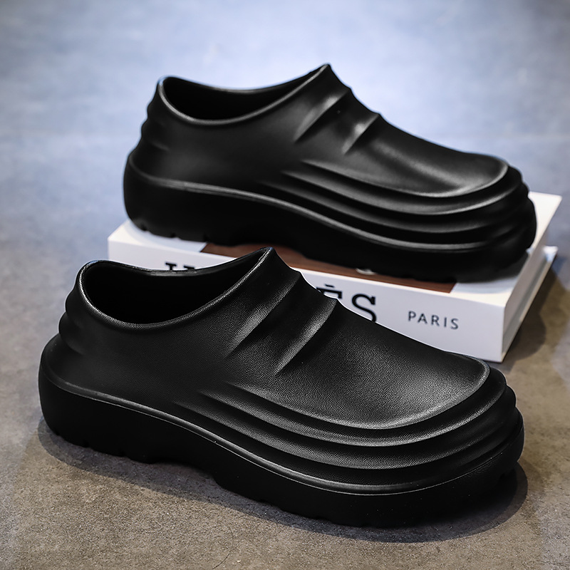 Baotou zapatillas para hombres verano 2025 nuevo antideslizante impermeable con suela suave zapatos de cocina de color sólido zapatos de protección laboral