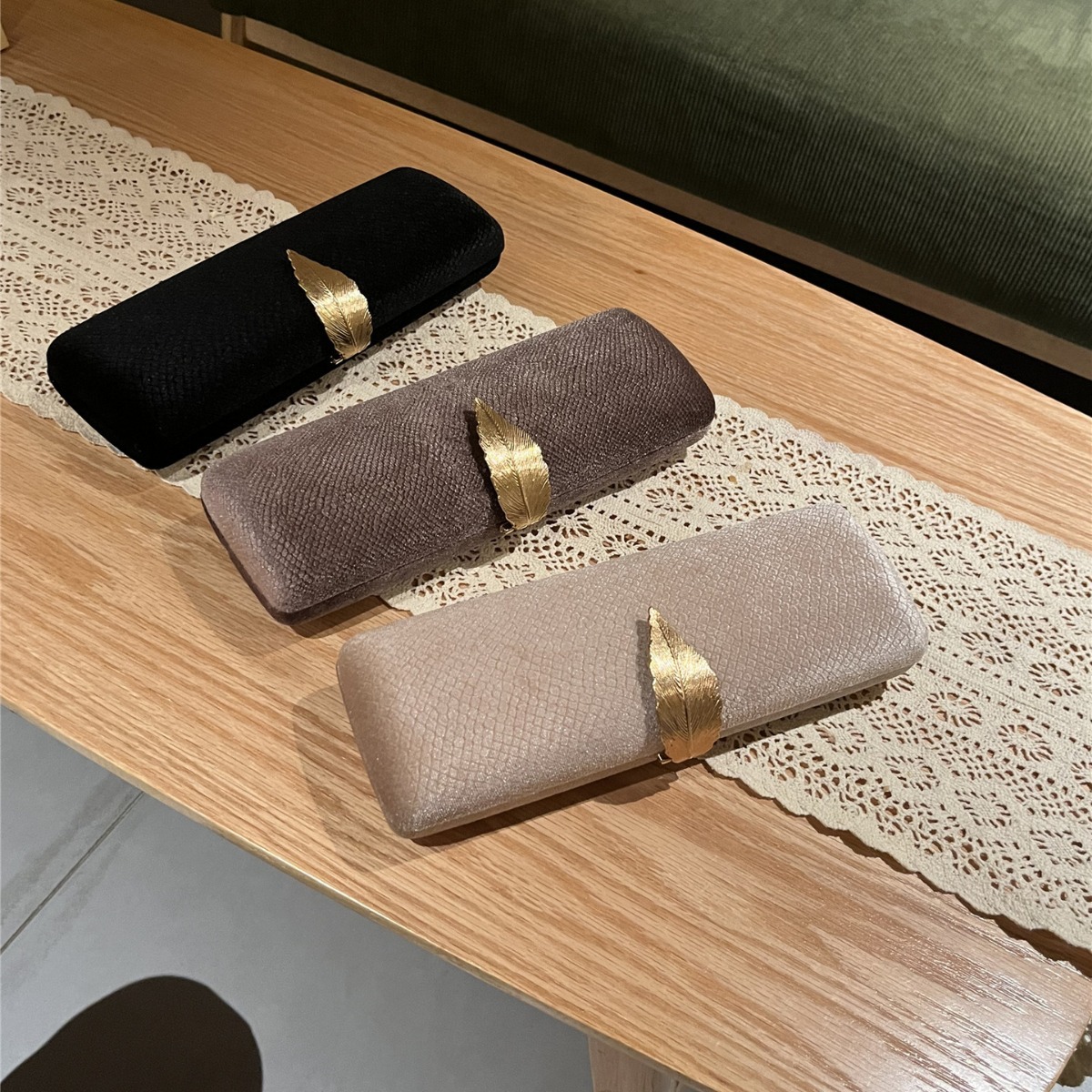 Luxury Gold Leaf Elegant Evening Clutch Bag For Women, Formal Party Bag For Evening Gowns And Qipao - Thumbnail 4