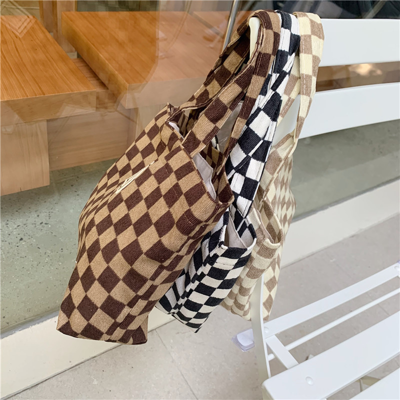 11261 Corduroy checkered hand-held bento Bag, ins Artistic Retro Mommy Bag, small carrying bag for going out, lunch box bag undefined