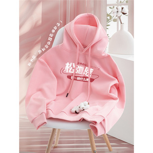 �ذ������Bñ�l��ӡlogo��ɫ�ﶬ������ñ��������I�Ļ���Ů����