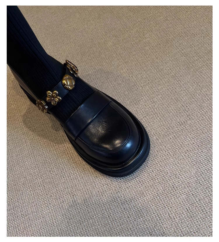 Stivaletti in maglia elasticizzata con tacco grosso – Stivaletti retrò da infilare con cinturino con fibbia e plateau spesso per donna_voghion.com