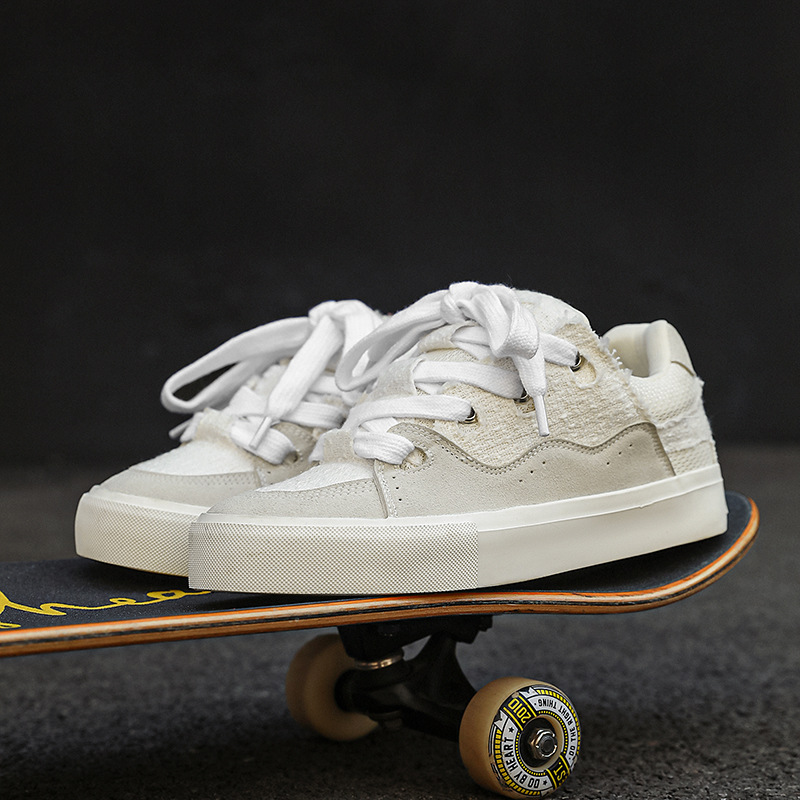 2025 primavera nuevos zapatos de pan de suela gruesa universal nicho parejas de moda universal zapatos de patineta de vello anti-camera zapatos de moda