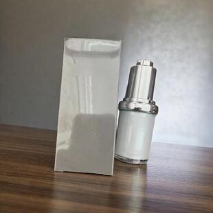 ��ā���y��͸�Ử�wɫ�aˮ�⻬�̝������AҺ�����o�w�¿�15ML