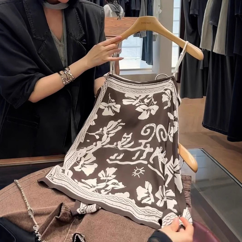 2026 Trendy Youthful Tops Sweet and Spicy Style Coffee Color Bohemian Print Camisole T-Shirt for Women Summer